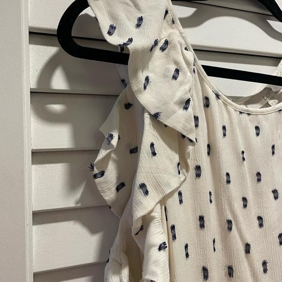 NWT Loft Clip Ruffle V-Back Shell, Size XL - Picture 5 of 6